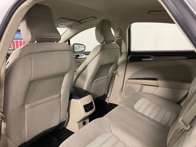 Certified 2017 Ford Fusion SE image 15
