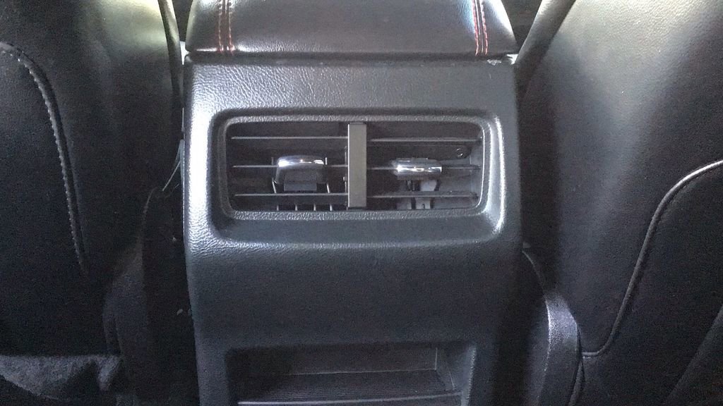 Certified 2024 Ford Edge ST-Line image 14