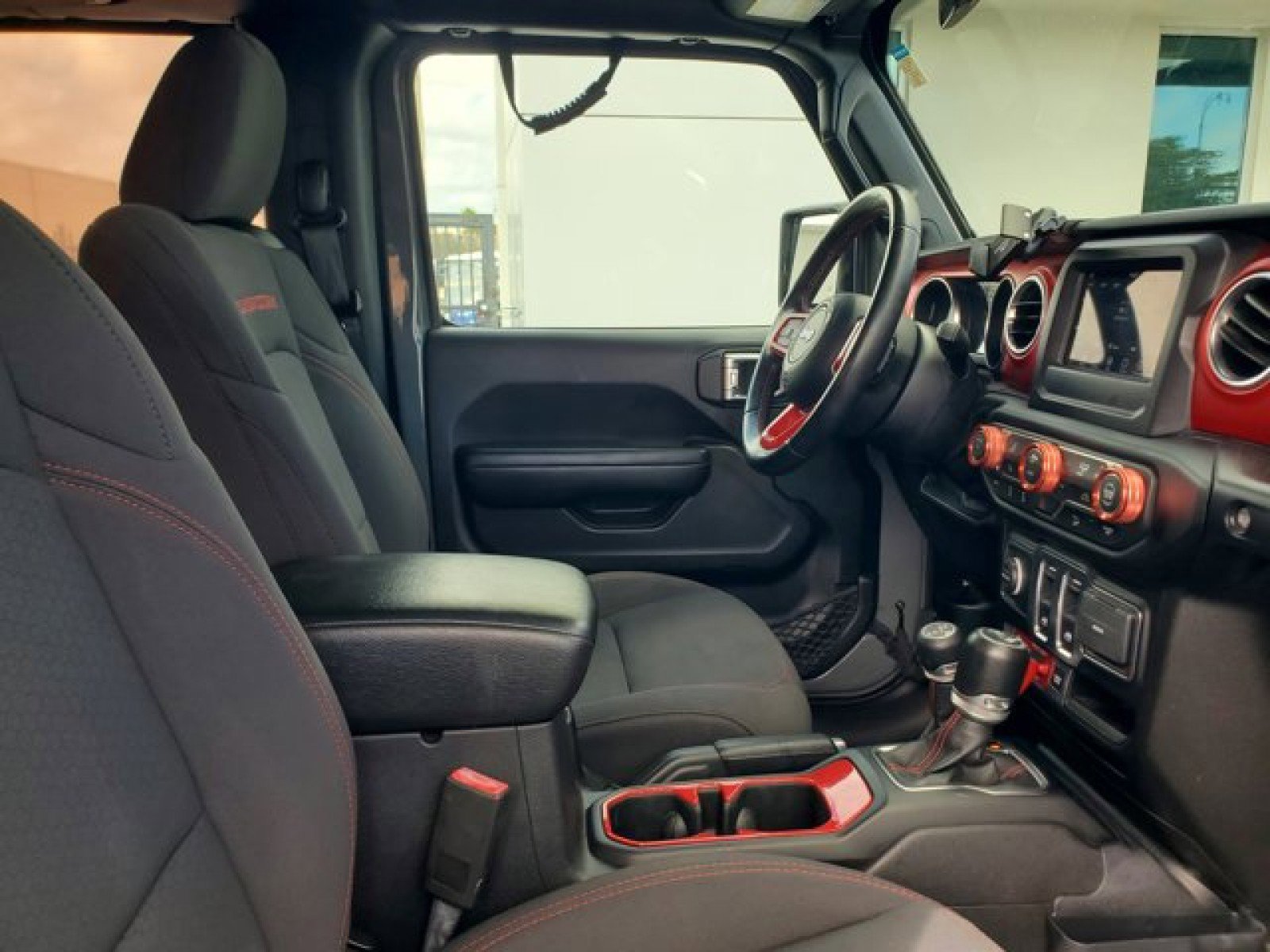 Used 2020 Jeep Wrangler Rubicon AWD/4WD image 27