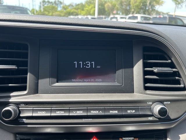 Used 2020 Hyundai Elantra SE w/ Cargo Package (C1) FWD image 19