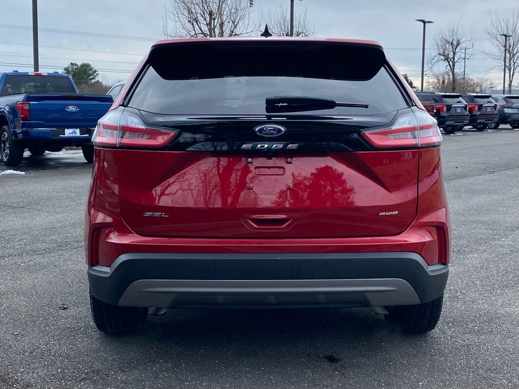 Certified 2024 Ford Edge SEL w/ Convenience Package image 5
