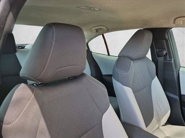 Used 2021 Toyota Corolla LE FWD image 15