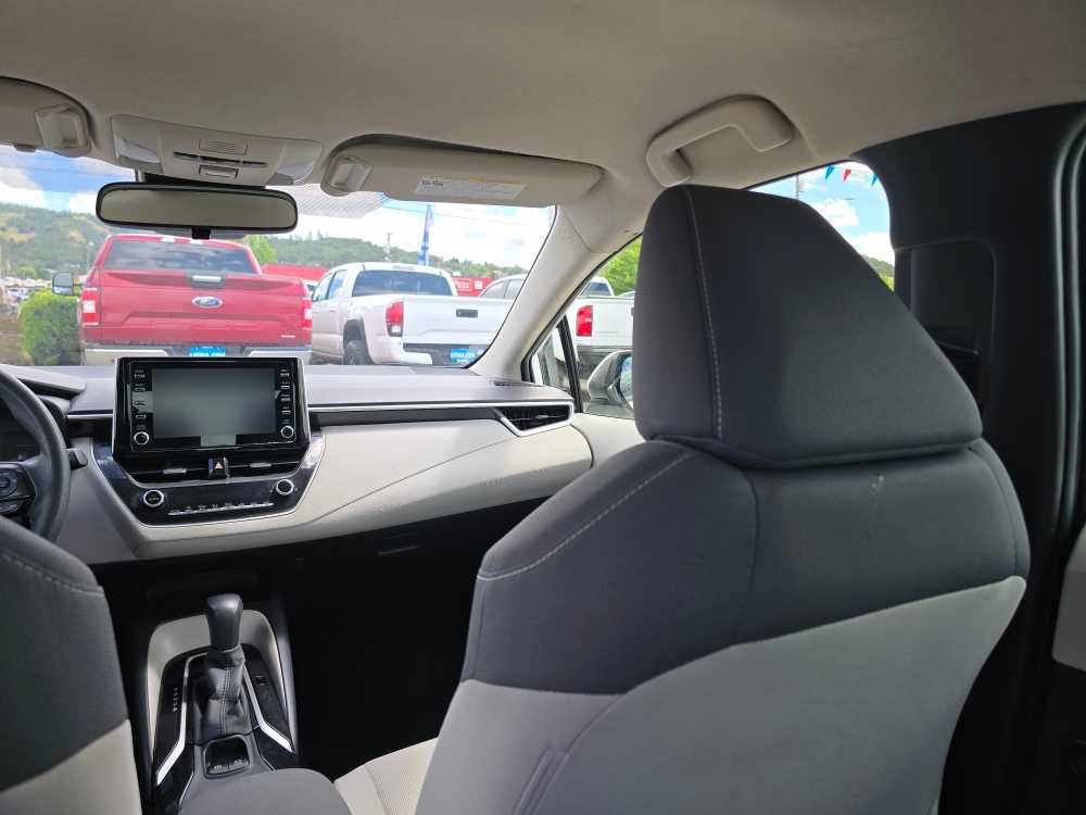 Used 2020 Toyota Corolla LE w/ Carpet Mat Package (TMS) FWD image 14