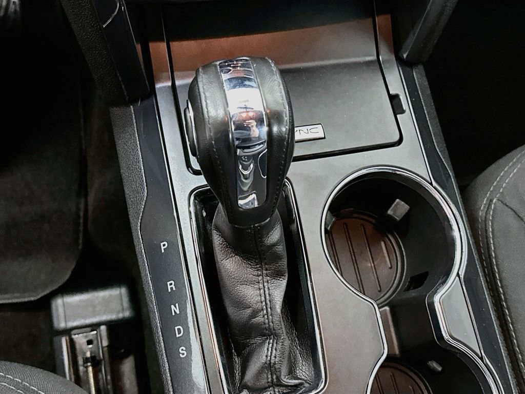 Certified 2018 Ford Explorer XLT w/ Equipment Group 201A AWD/4WD image 15