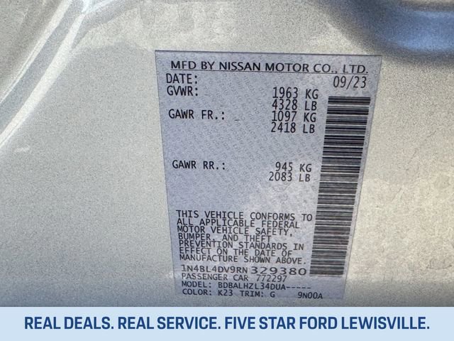 Used 2024 Nissan Altima 2.5 SV image 33