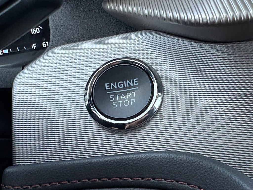 Certified 2025 Ford Explorer Active AWD/4WD image 23