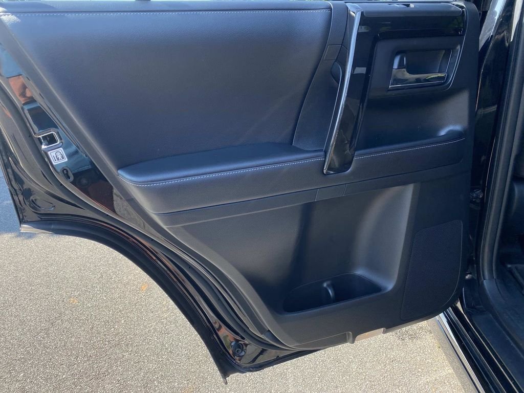 Used 2019 Toyota 4Runner Limited AWD/4WD image 13