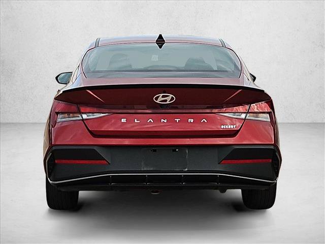 Used 2025 Hyundai Elantra Sport FWD image 6