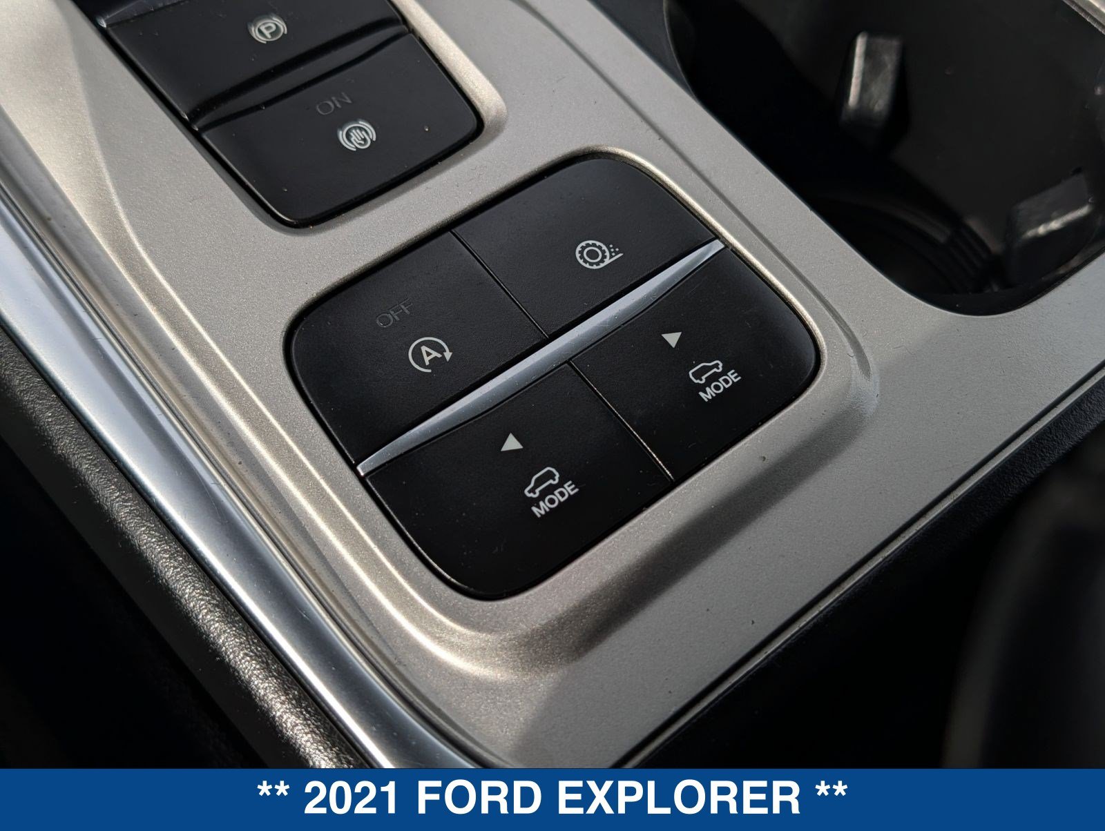 Certified 2021 Ford Explorer Limited w/ Equipment Group 301A RWD image 34