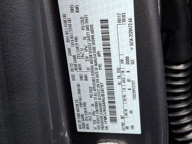 Certified 2022 Ford Escape SE w/ SE Sport Appearance Package image 29