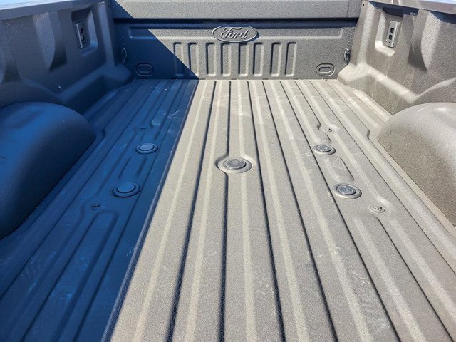 Certified 2025 Ford F450 Platinum w/ Platinum Plus Package image 28