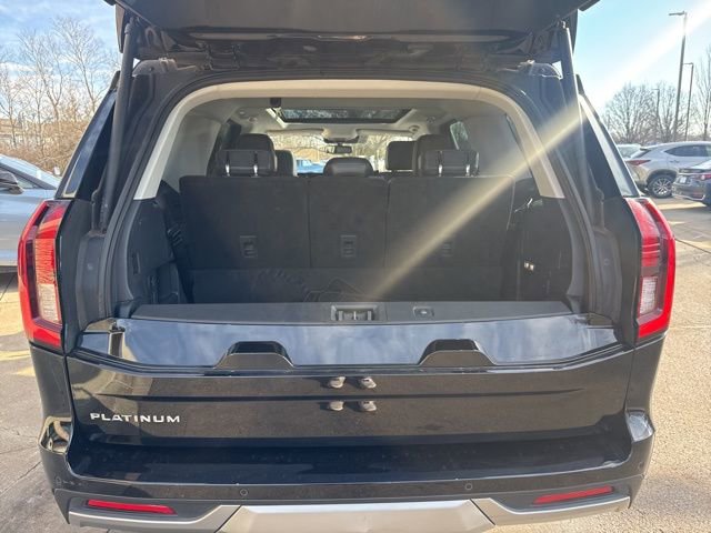 Certified 2025 Ford Expedition Platinum image 40