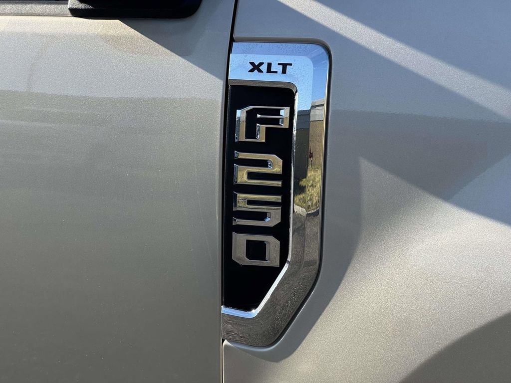 Certified 2017 Ford F250 XLT w/ XLT Value Package image 26