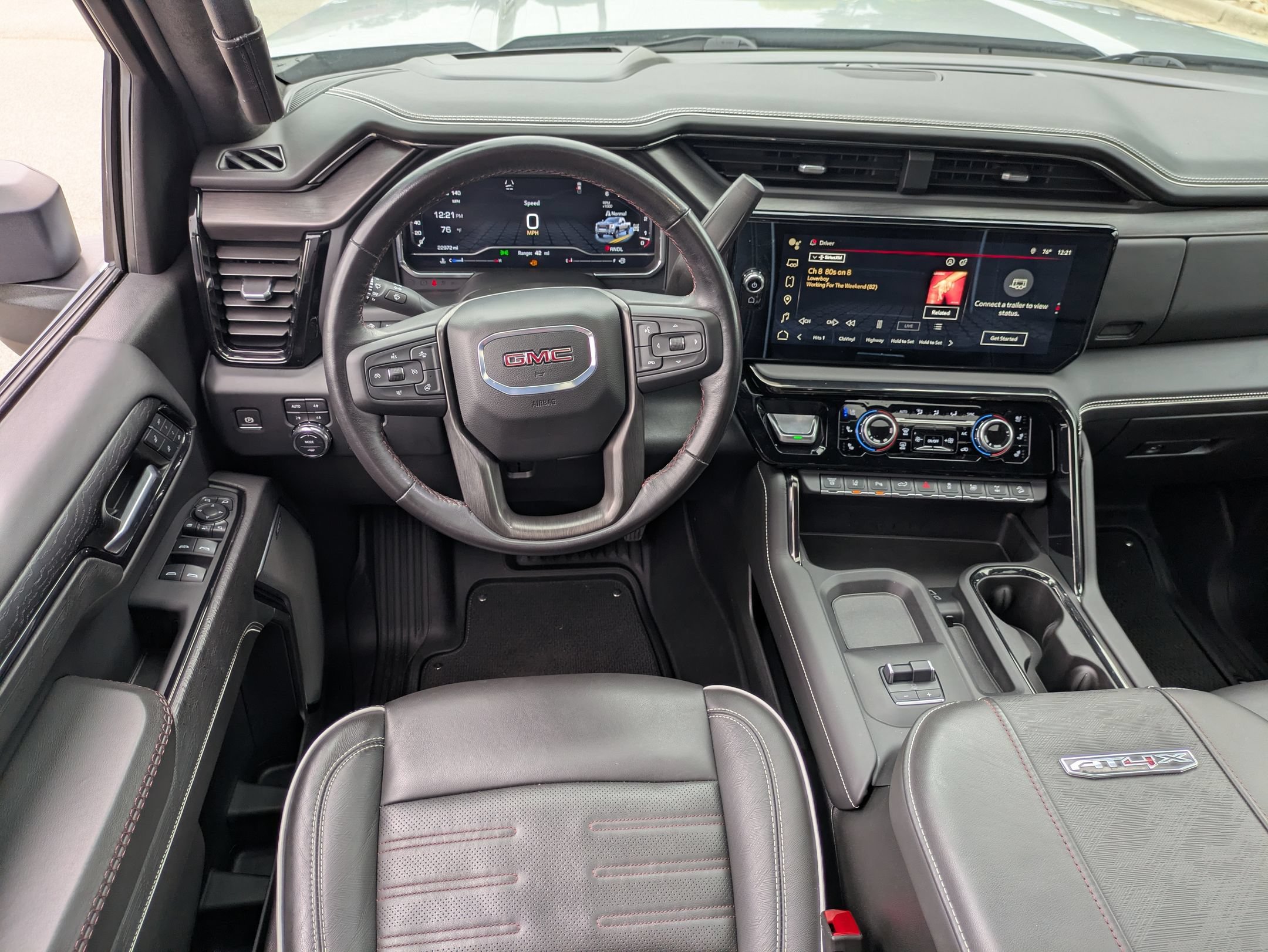 Used 2024 GMC Sierra 2500 AT4X AWD/4WD image 31