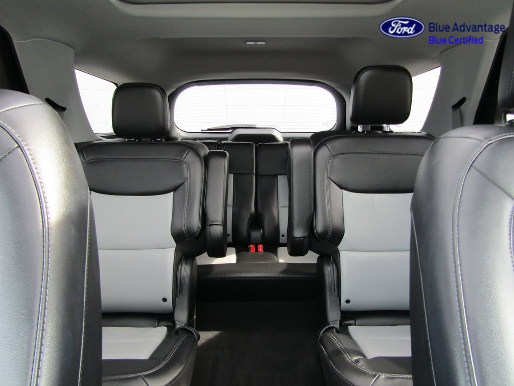 Certified 2023 Ford Explorer XLT w/ Equipment Group 202A AWD/4WD image 25