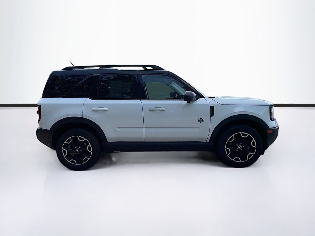 Certified 2025 Ford Bronco Sport Outer Banks w/ Outer Banks Tech Package+ AWD/4WD image 4