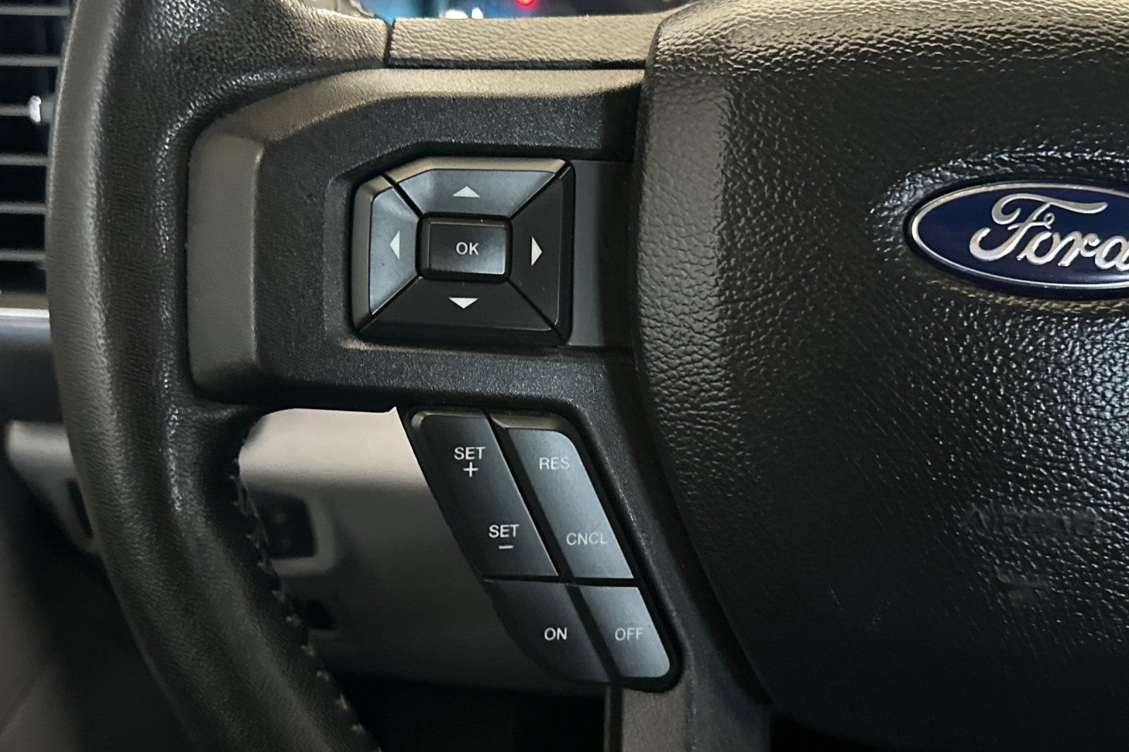 Certified 2019 Ford F150 XLT w/ Equipment Group 302A Luxury AWD/4WD image 24