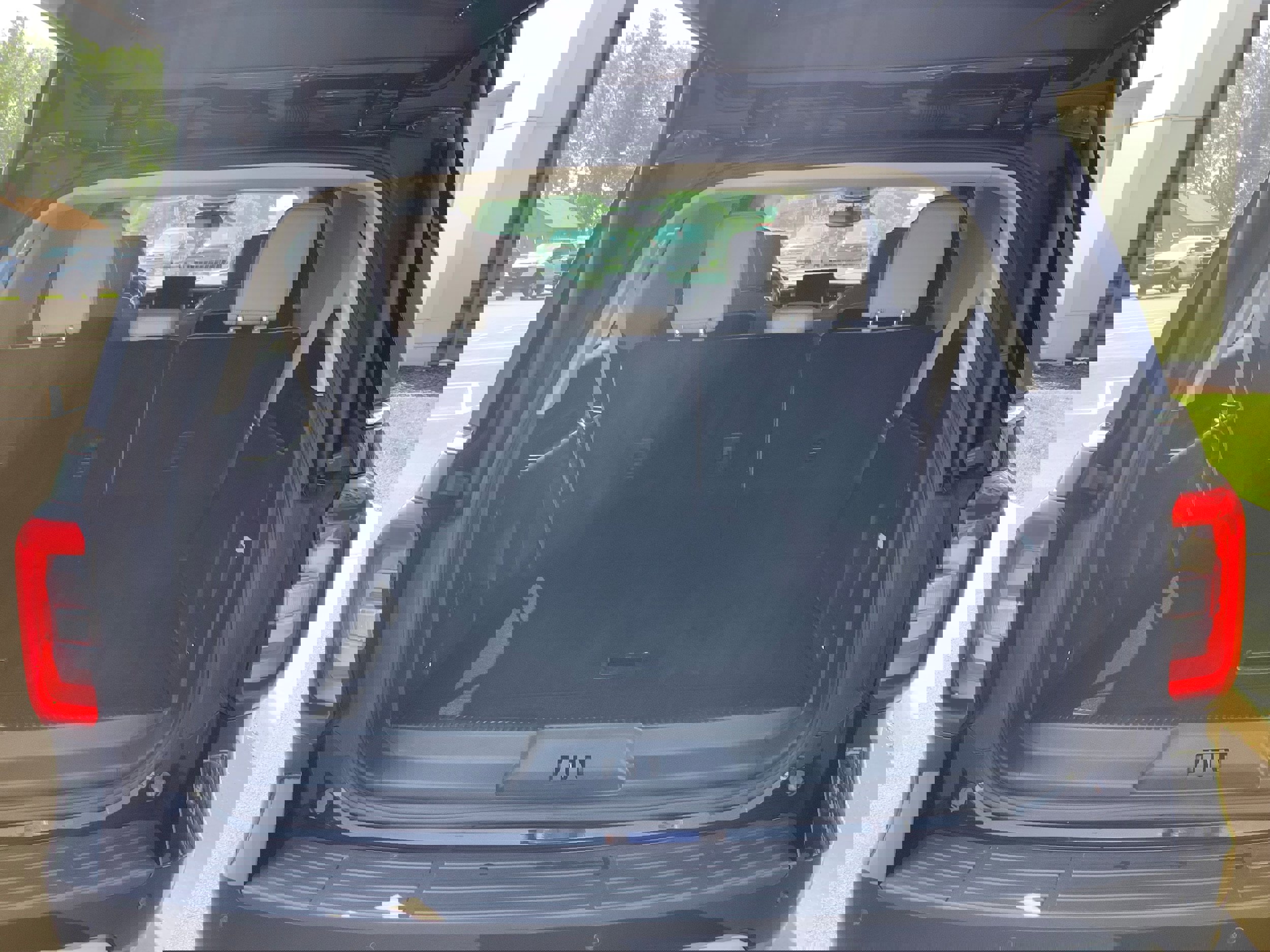 Certified 2023 Ford Expedition Max Limited image 5