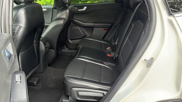Certified 2024 Ford Escape Platinum AWD/4WD image 23