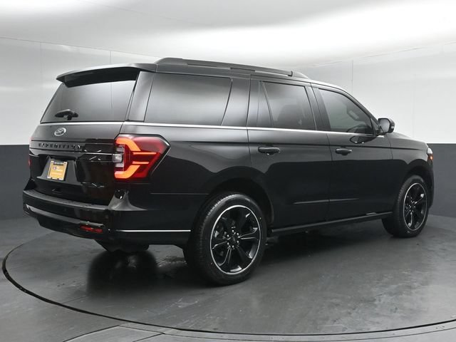 Certified 2024 Ford Expedition Limited AWD/4WD image 7