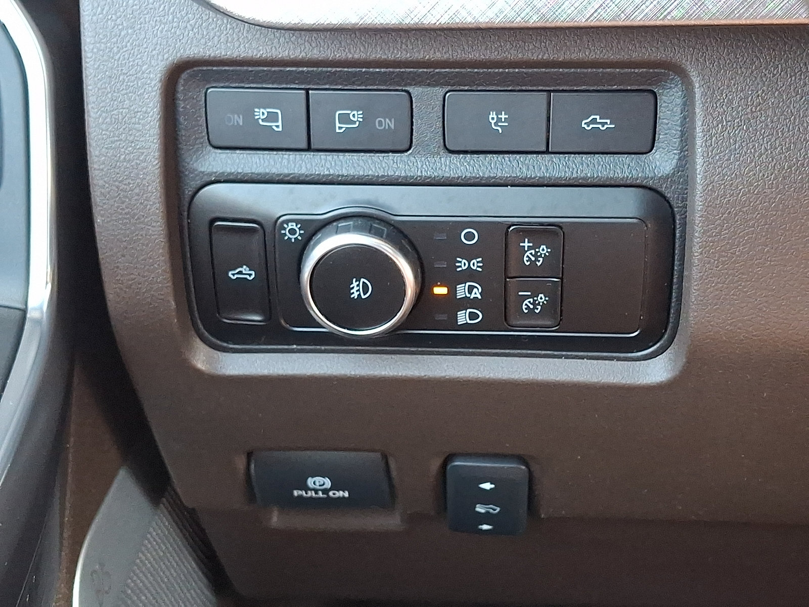 Certified 2023 Ford F450 King Ranch w/ FX4 Off-Road Package AWD/4WD image 30