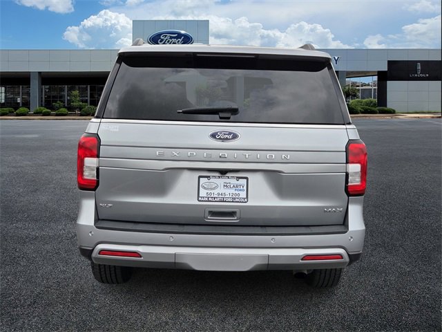 Certified 2024 Ford Expedition Max XLT image 4