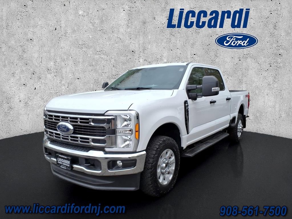 Certified 2023 Ford F250 XLT w/ 360-Degree Camera Package AWD/4WD image 3