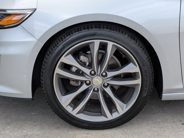 Used 2021 Chevrolet Malibu LT FWD image 11