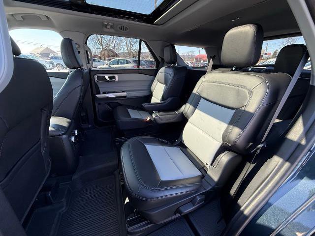 Certified 2022 Ford Explorer XLT w/ Equipment Group 202A image 27