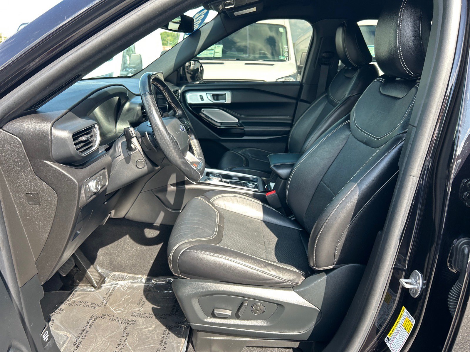 Certified 2022 Ford Explorer ST w/ Equipment Group 401A AWD/4WD image 9