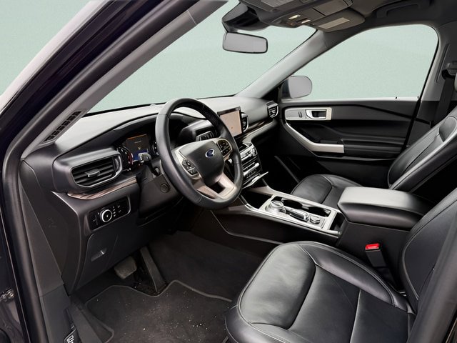 Certified 2023 Ford Explorer Limited w/ Equipment Group 301A AWD/4WD image 4
