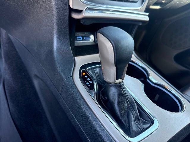 Used 2017 Jeep Grand Cherokee Laredo AWD/4WD image 30