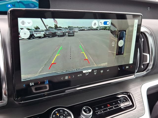 Certified 2025 Ford Expedition Max Platinum w/ Driver's Package AWD/4WD image 17