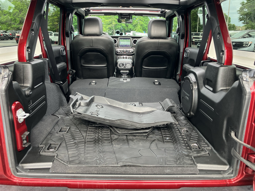 Used 2021 Jeep Wrangler Unlimited Sahara AWD/4WD image 34