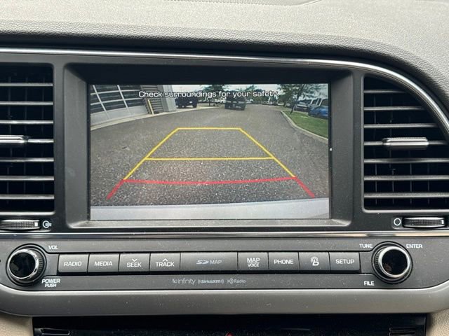 Used 2017 Hyundai Elantra Limited w/ Limited Ultimate Package 05 FWD image 23