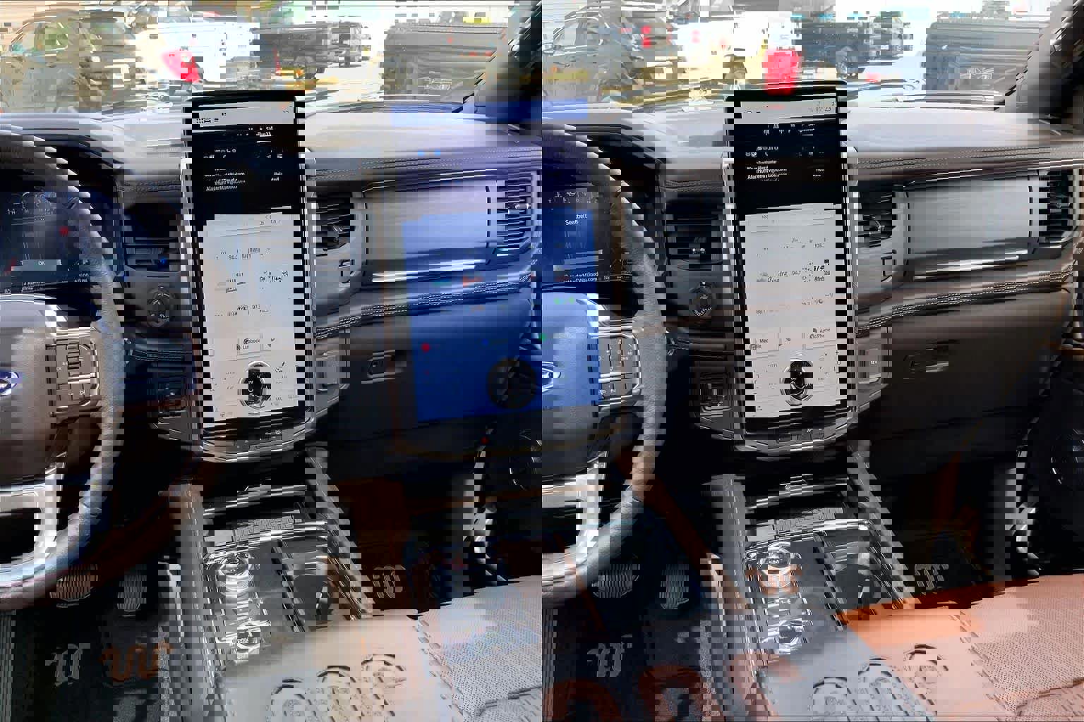 Certified 2023 Ford Expedition King Ranch AWD/4WD image 9