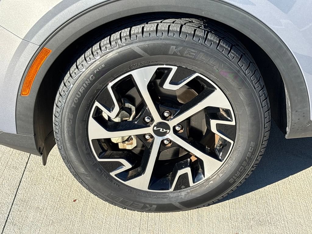 Used 2023 Kia Sportage EX image 13