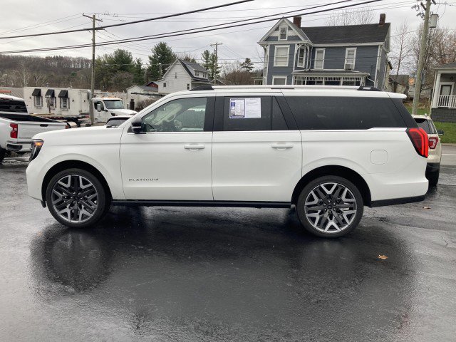 Certified 2025 Ford Expedition Max Platinum w/ Platinum Ultimate Package image 4