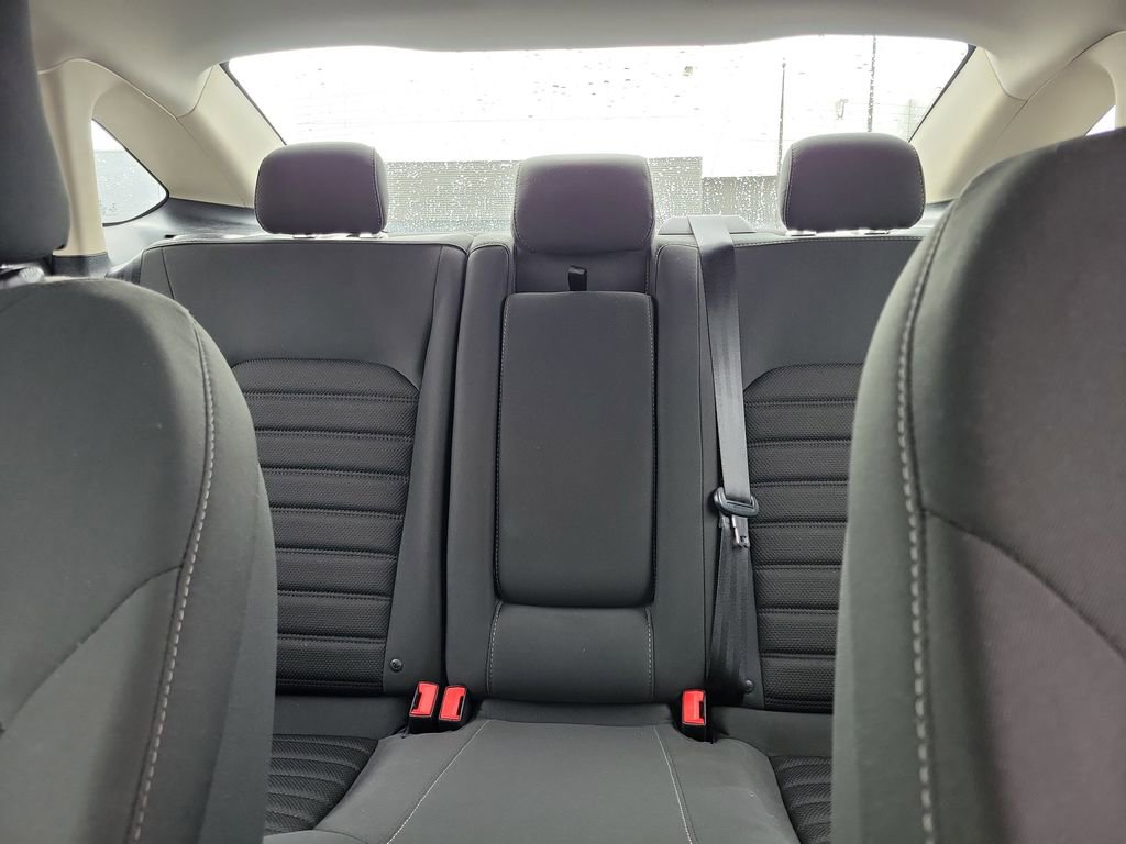 Certified 2018 Ford Fusion SE w/ Fusion SE Technology Package image 17