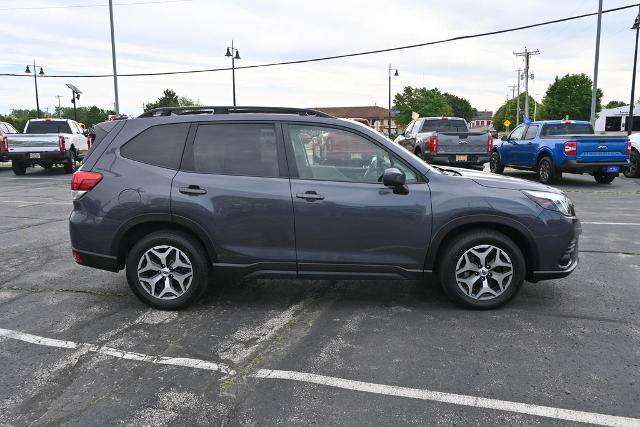 Used 2022 Subaru Forester Premium AWD/4WD image 8