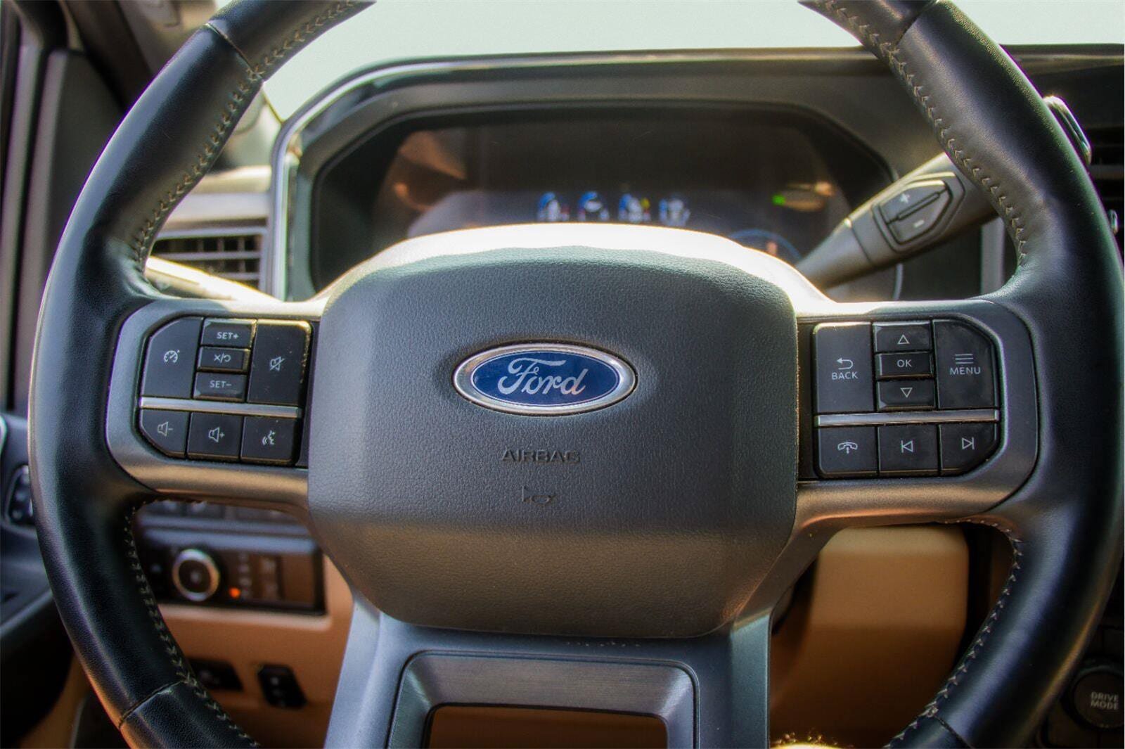 Certified 2023 Ford F250 Lariat w/ Chrome Package AWD/4WD image 10