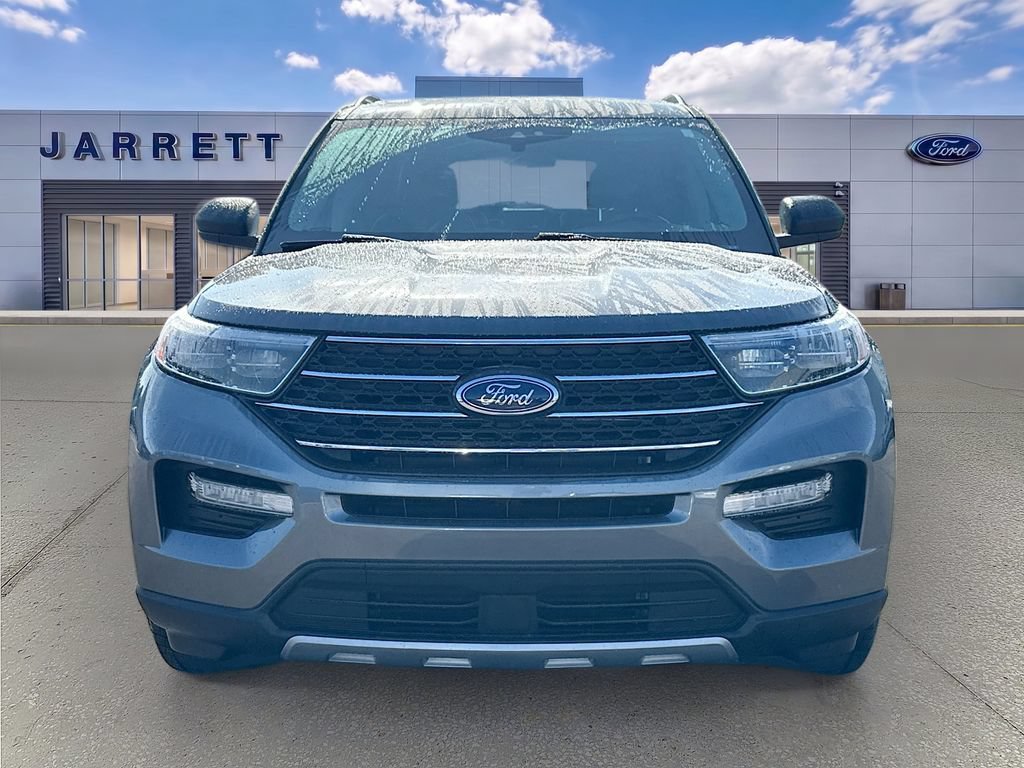 Certified 2024 Ford Explorer XLT w/ Equipment Group 202A RWD image 2