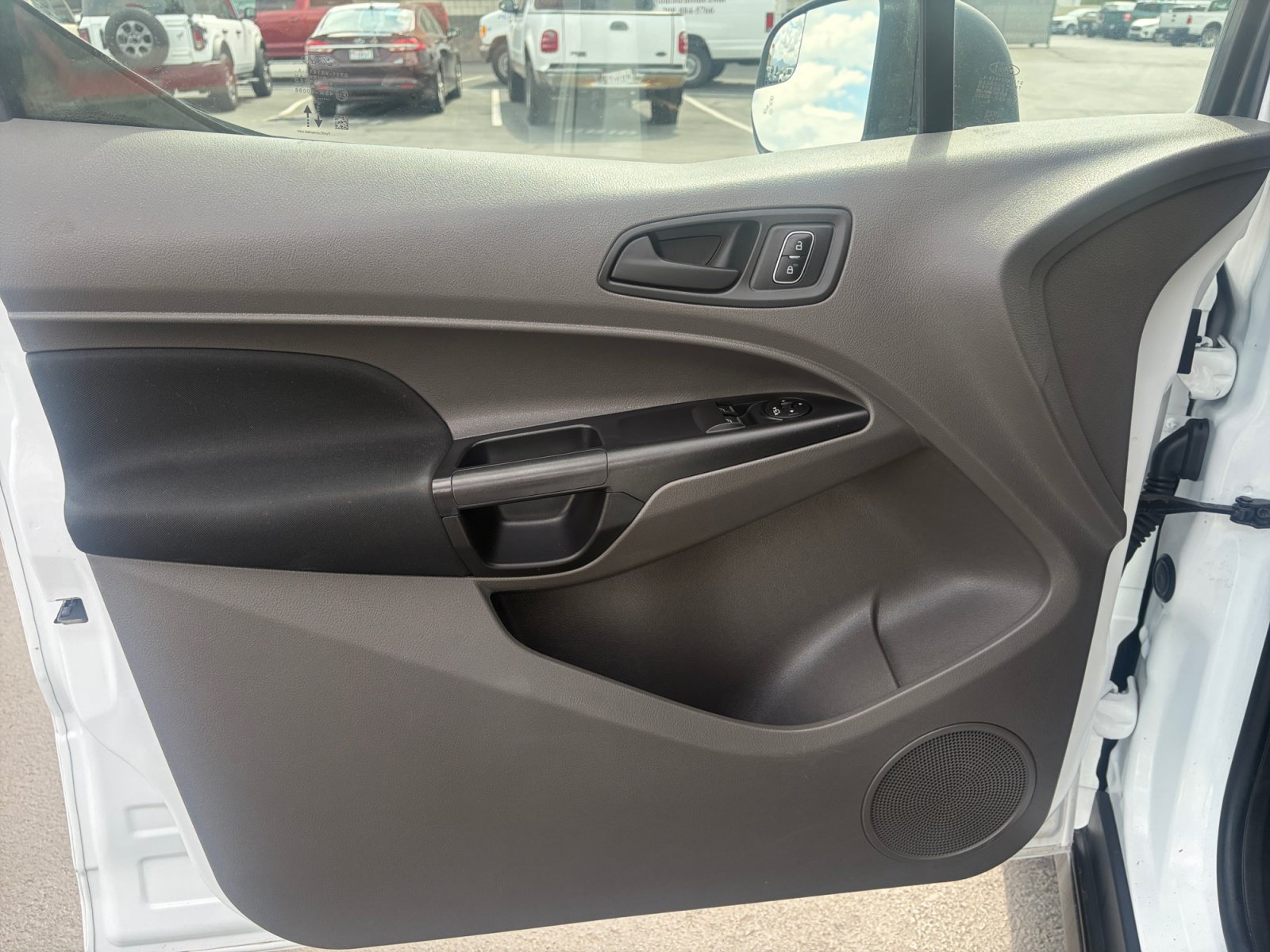 Certified 2023 Ford Transit Connect XL FWD image 9