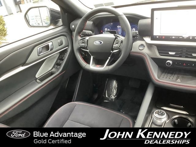 Certified 2025 Ford Explorer ST AWD/4WD image 14