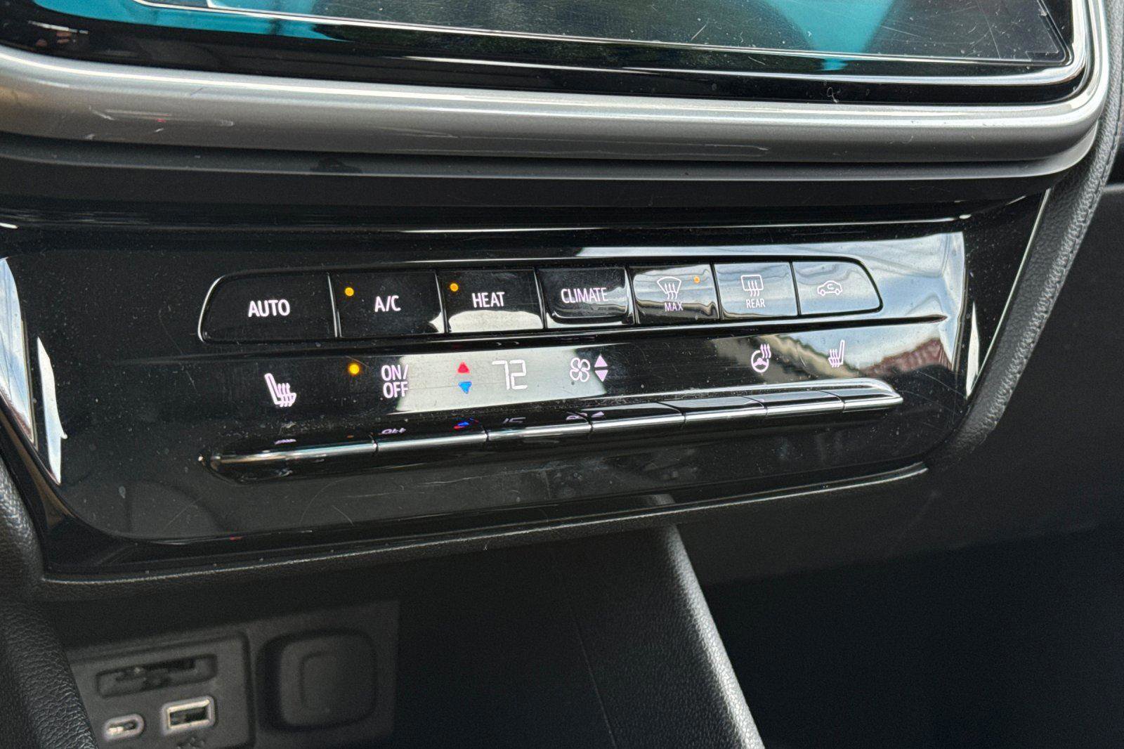 Used 2023 Chevrolet Bolt LT image 24