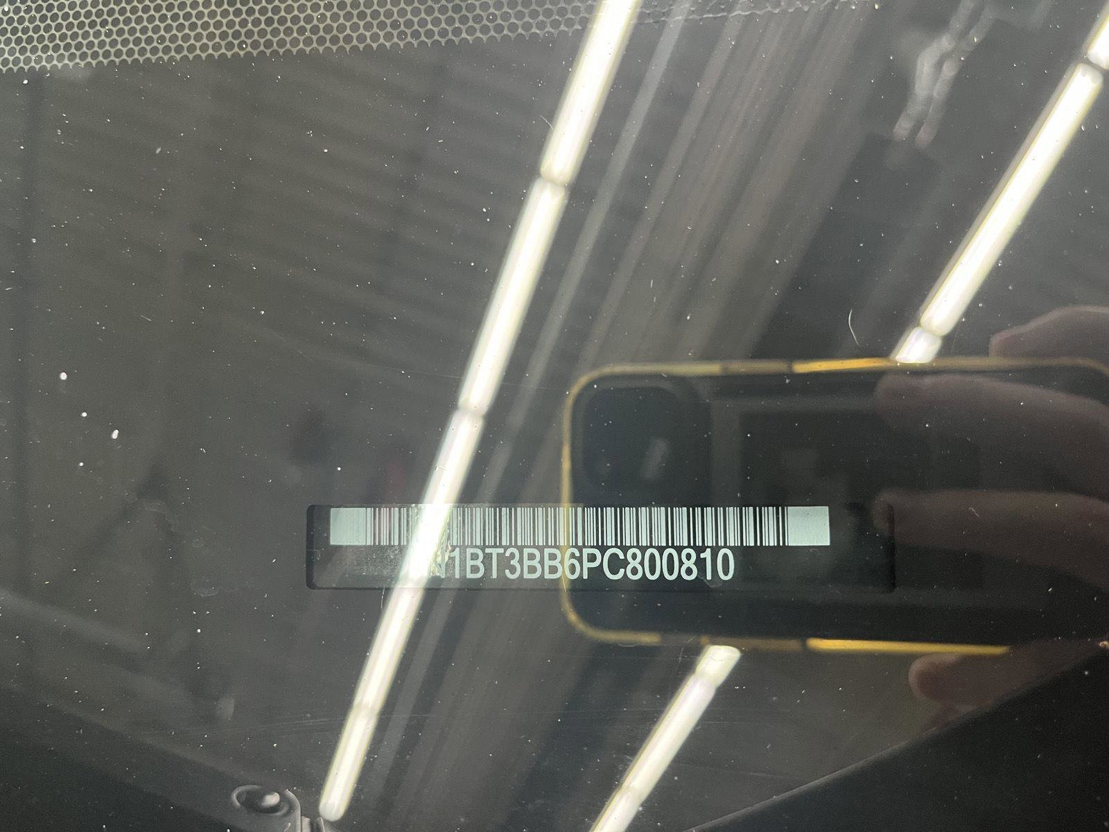 Used 2023 Nissan Rogue SV image 24