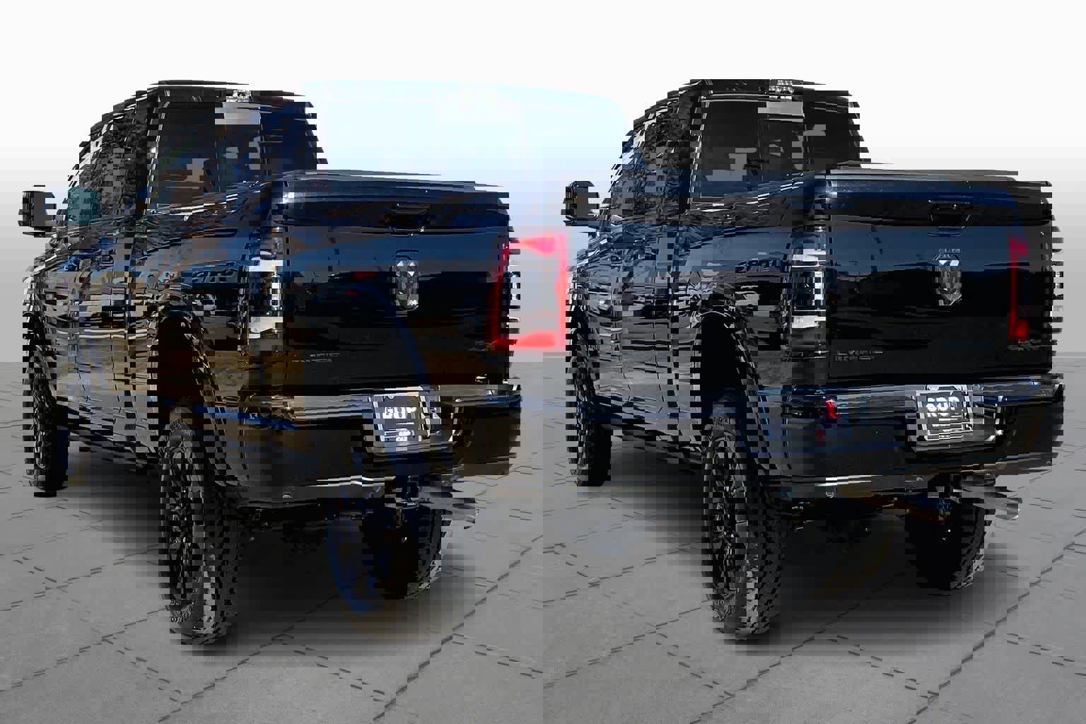 Used 2022 RAM 2500 Limited w/ Night Edition image 11