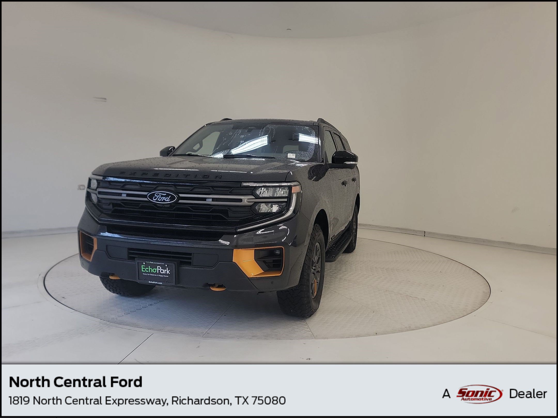 Certified 2025 Ford Expedition Tremor AWD/4WD image 1