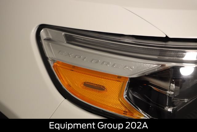Certified 2023 Ford Explorer XLT w/ XLT Sport Appearance Package AWD/4WD image 18
