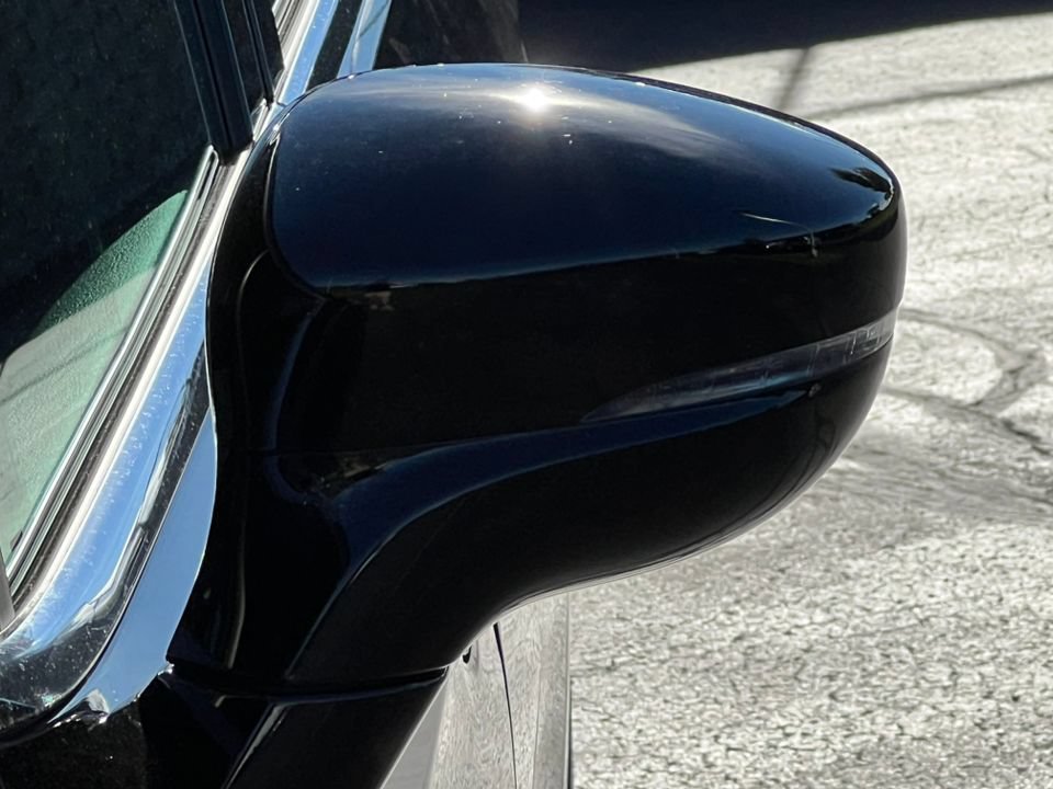 Used 2026 Chrysler Pacifica Select FWD image 34